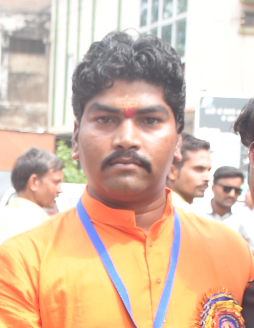 पुष्पेंद्र विश्वकर्मा 
